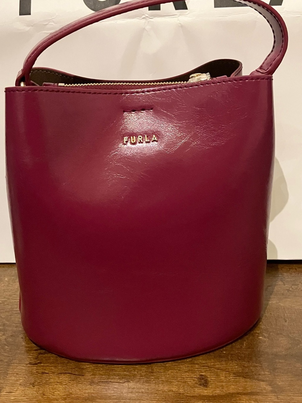 Rare Furla Lacca Patent Leather Mini Bucket Bag NWOT - Picture 12 of 13